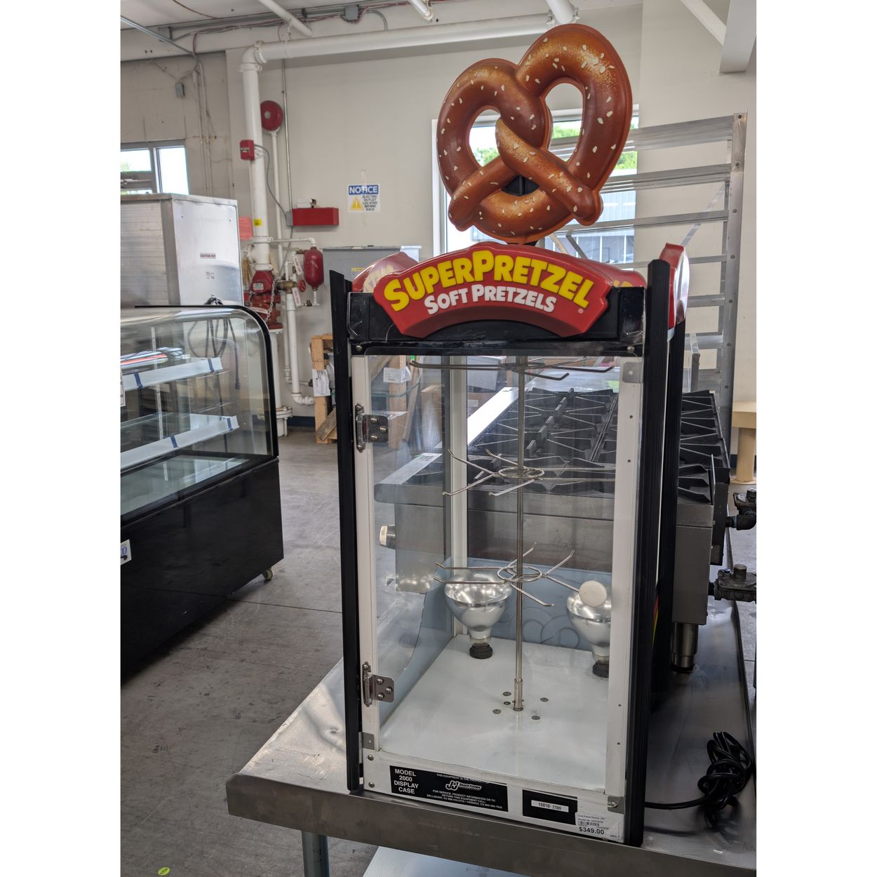 J&J SnackFoods 2000 Pretzel Warmer, Electric, 3-Tier, Used